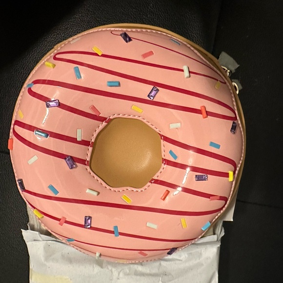 KATE SPADE 3D COFFEE DONUT CROSSBODY BAG NWT - Picture 7 of 11